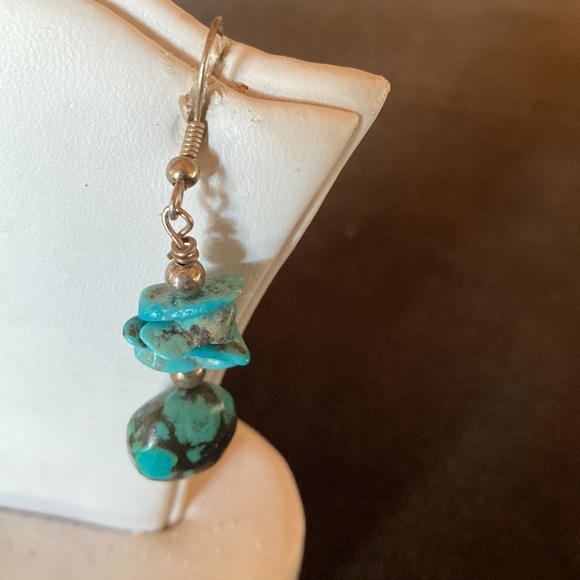 Navajo dangling Natural turquoise nugget - Picture 3 of 6